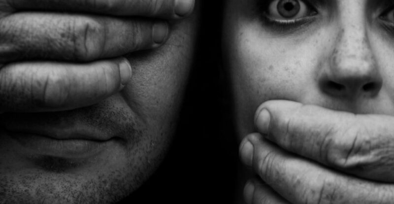 Dans l'enfer de la pornographie : le témoignage d'une actrice X