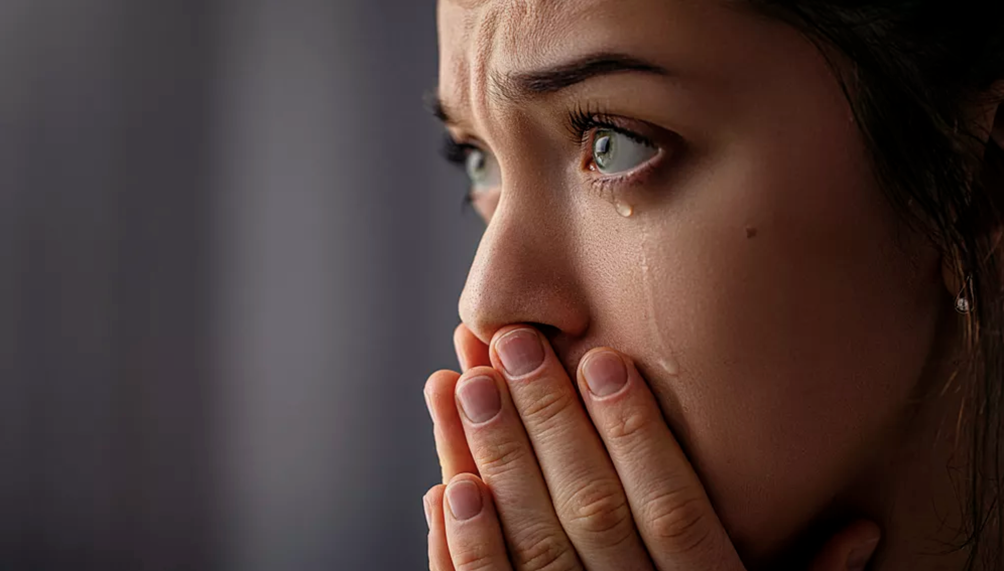 femme-qui-pleure-agression