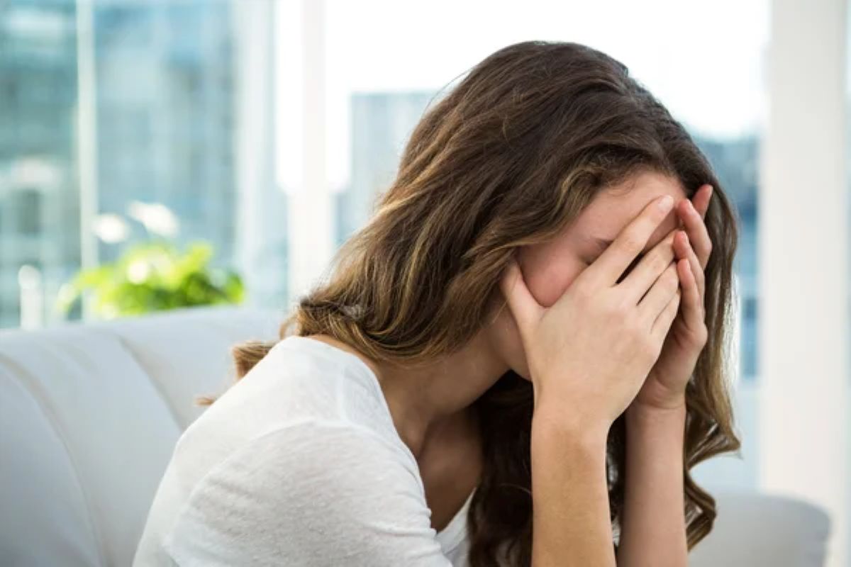 POURQUOI LA PORNOGRAPHIE ENTRAÎNE-T-ELLE LA DÉPRESSION CHEZ LES JEUNES